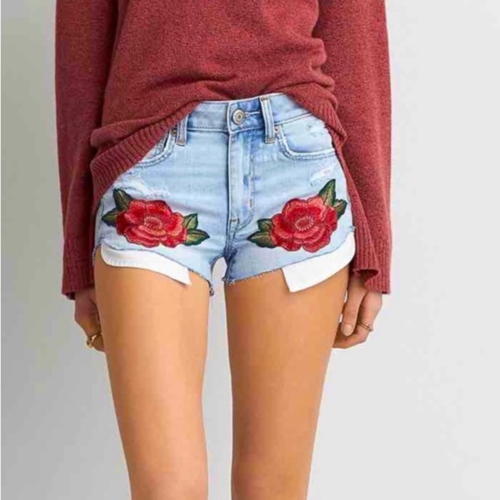 American Eagle Rose Embroidered Super Stretch Festival Cutoff Jean Shorts Sz 2